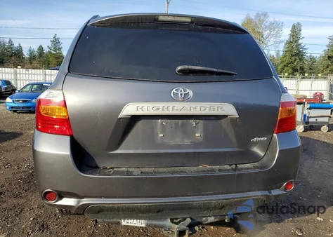 2010 Toyota Highlander z USA, uszkodzony, nr VIN 5TDBK3EH1AS027807
